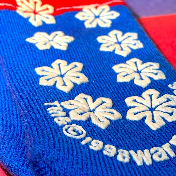 Vintage 1998 Looney Tunes Bugs Bunny Ice Skating Gripper Slipper Socks! - Picture 6 of 7